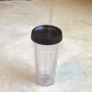 NWOT Ninja Tall Clear Tumbler with Lid and Reusable Straw